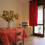 Charming Apartment With Fenced Garden